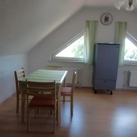 Apartment Nette Mit Garten, Grill Und Pool *