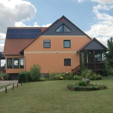 Apartment Nette Mit Garten, Grill Und Pool